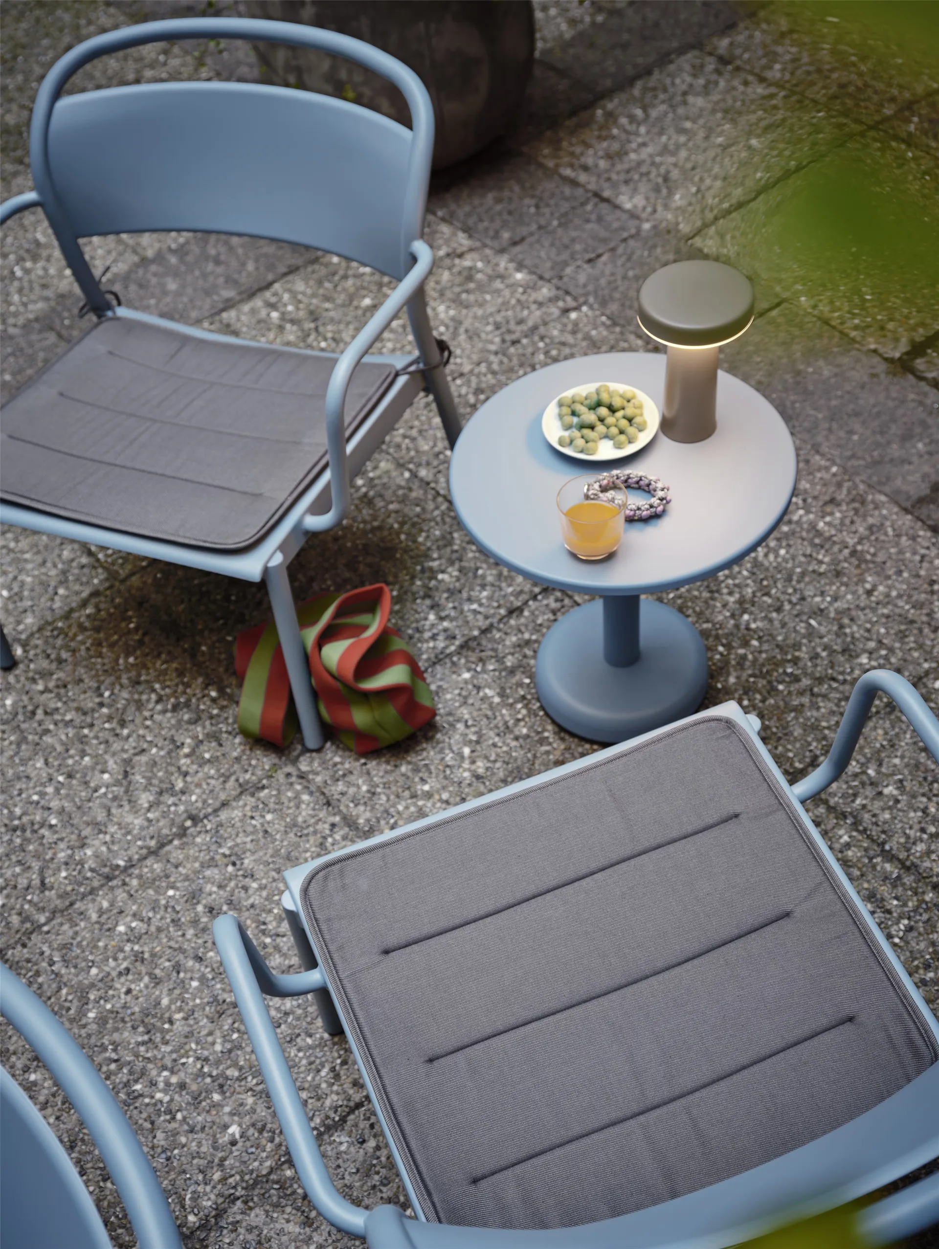 Linear Steel Armchair seat cushion, Twitell dark grey Muuto