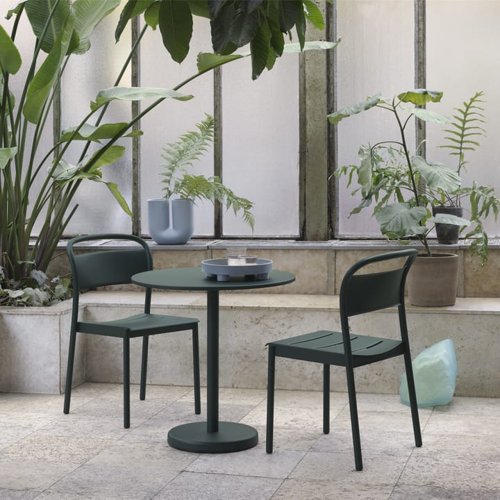 Linear steel table Ø70 cm - Dark green - Muuto