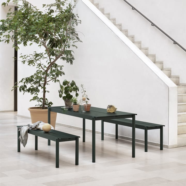 Linear steel table 75x200 cm - Dark green - Muuto