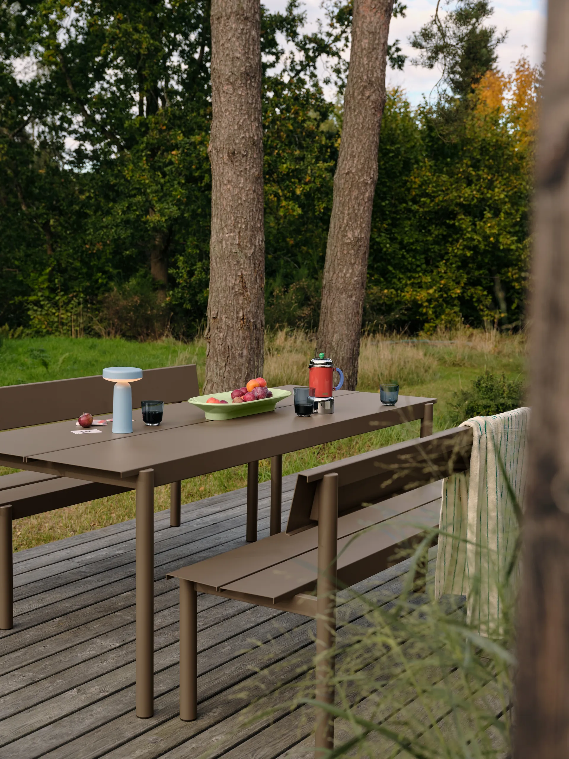 Linear Steel table, Taupe, 220x90 cm Muuto