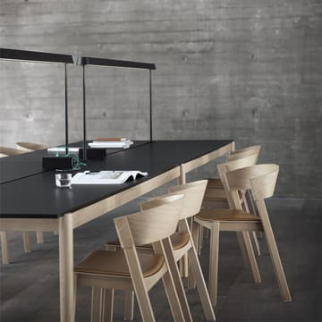 Linear System table 142x240 cm - White laminate-white ABS-oak - Muuto