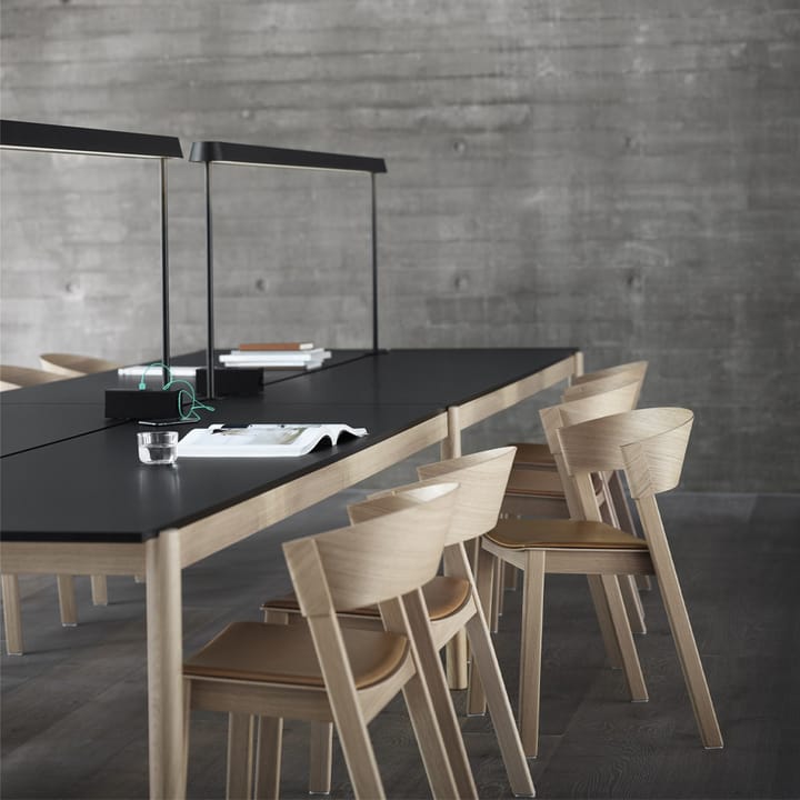 Linear System table 142x240 cm, White laminate-white ABS-oak Muuto