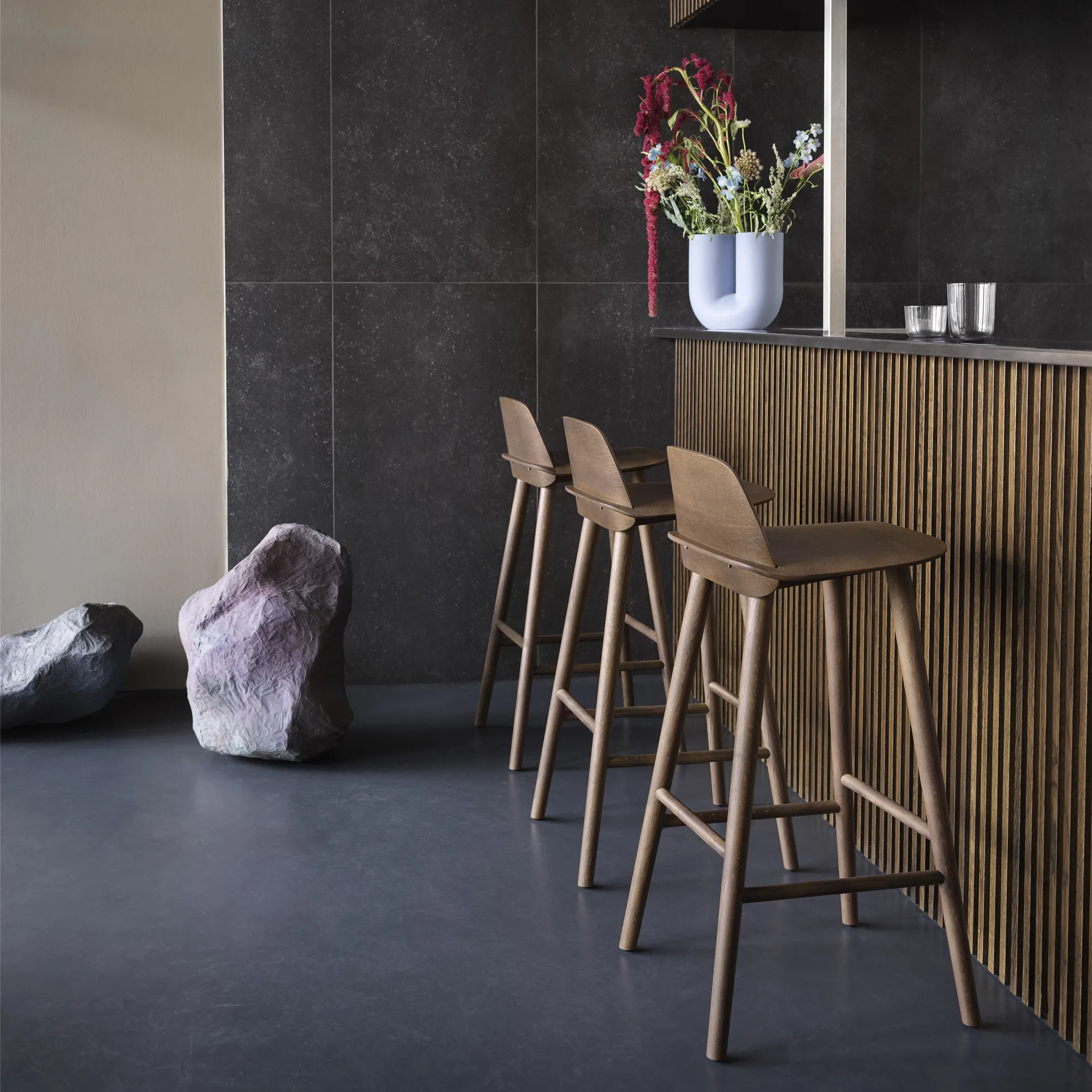 Nerd Bar Stool 65 Cm, Stained dark brown Muuto