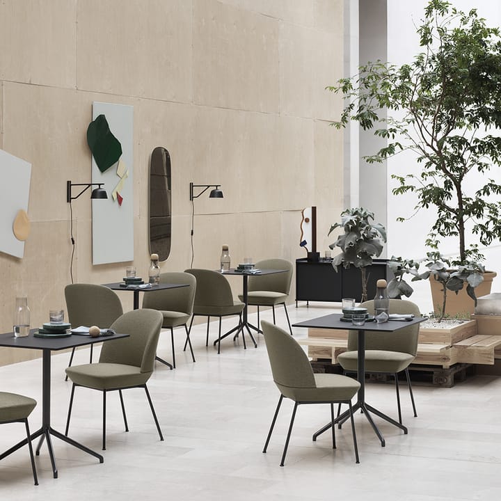 Oslo side chair fabric upholstered, Twill weave 530-Chrome Muuto