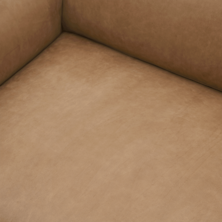 Outline 3.5-seater sofa polished aluminum, Grace leather Camel Muuto