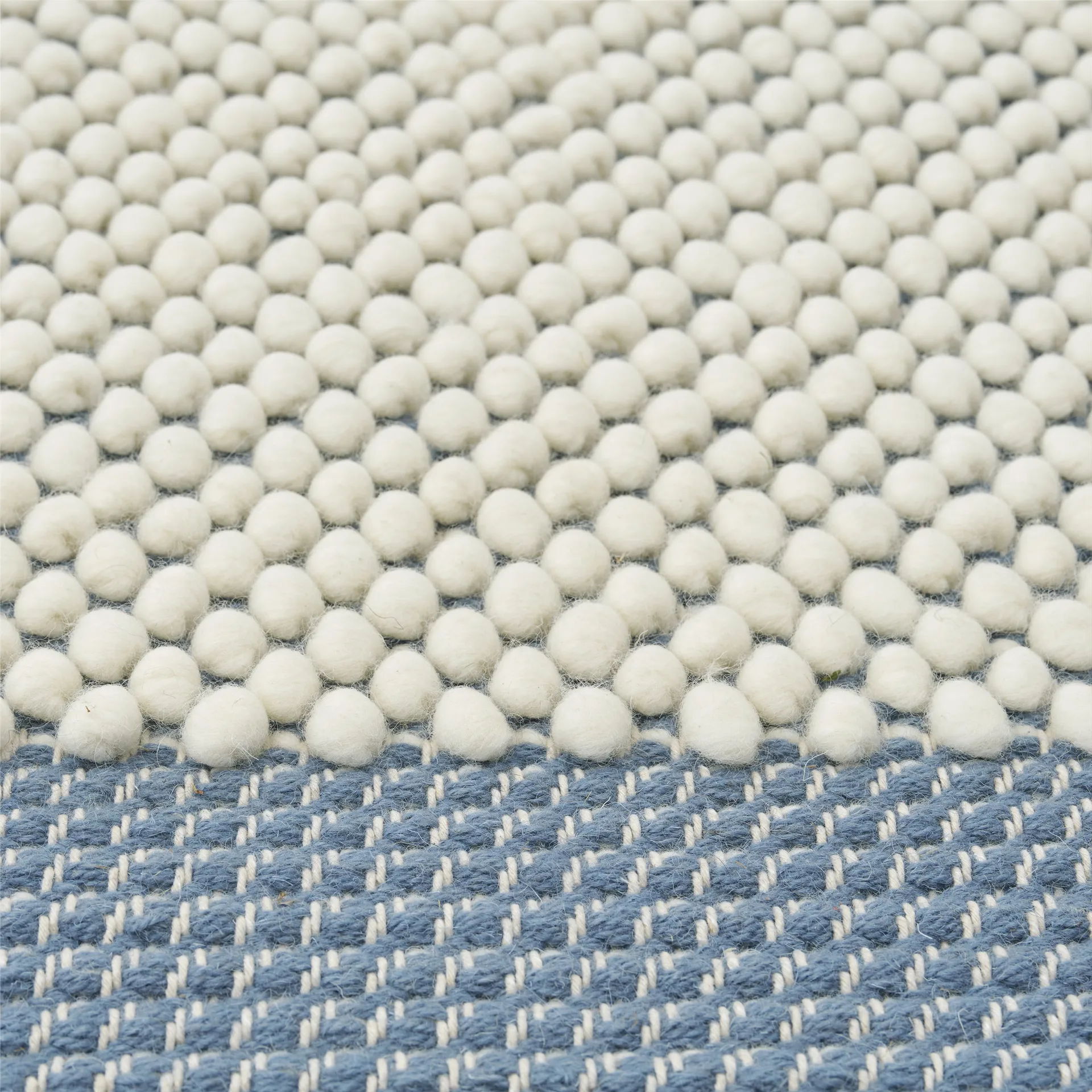 Pebble rug 170x240 cm, Pale blue Muuto