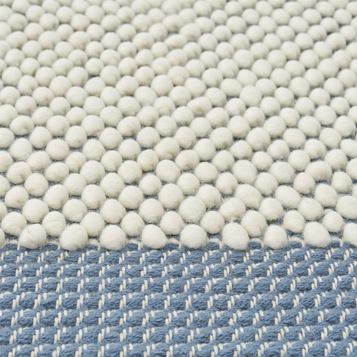 Pebble rug 170x240 cm - Pale blue - Muuto