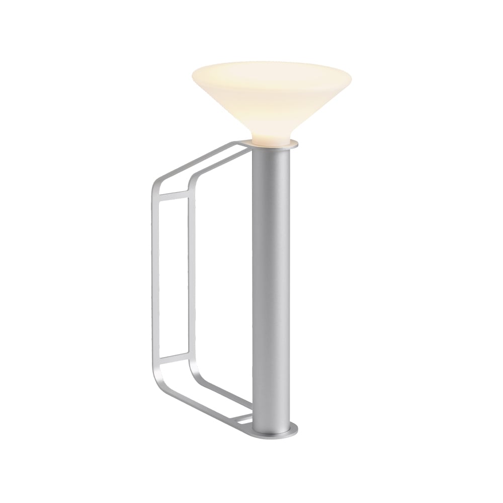 Muuto Piton Portable table lamp Aluminium | Scandinavian Design | Desk & table lamps | Silver-coloured