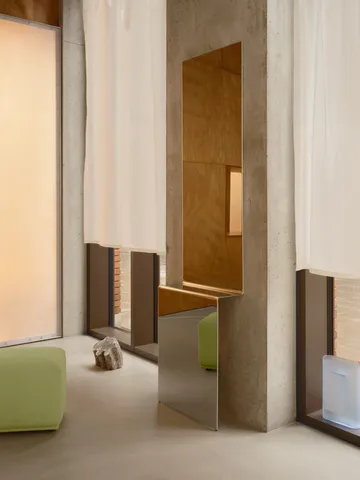 Pleat wall mirror - Polished steel, 227x57 cm - Muuto