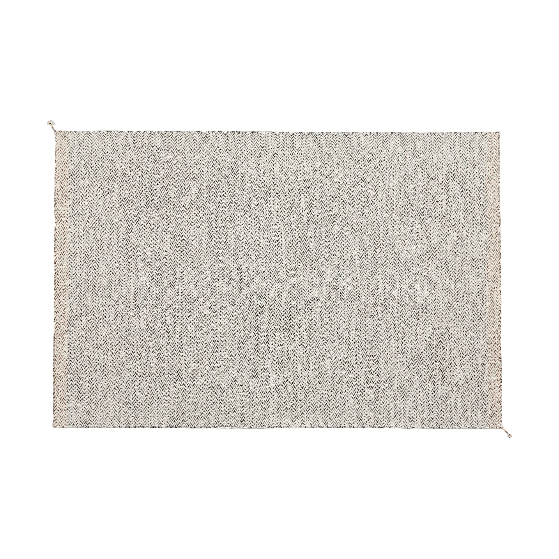 Ply rug 170x240 cm, Black-white Muuto