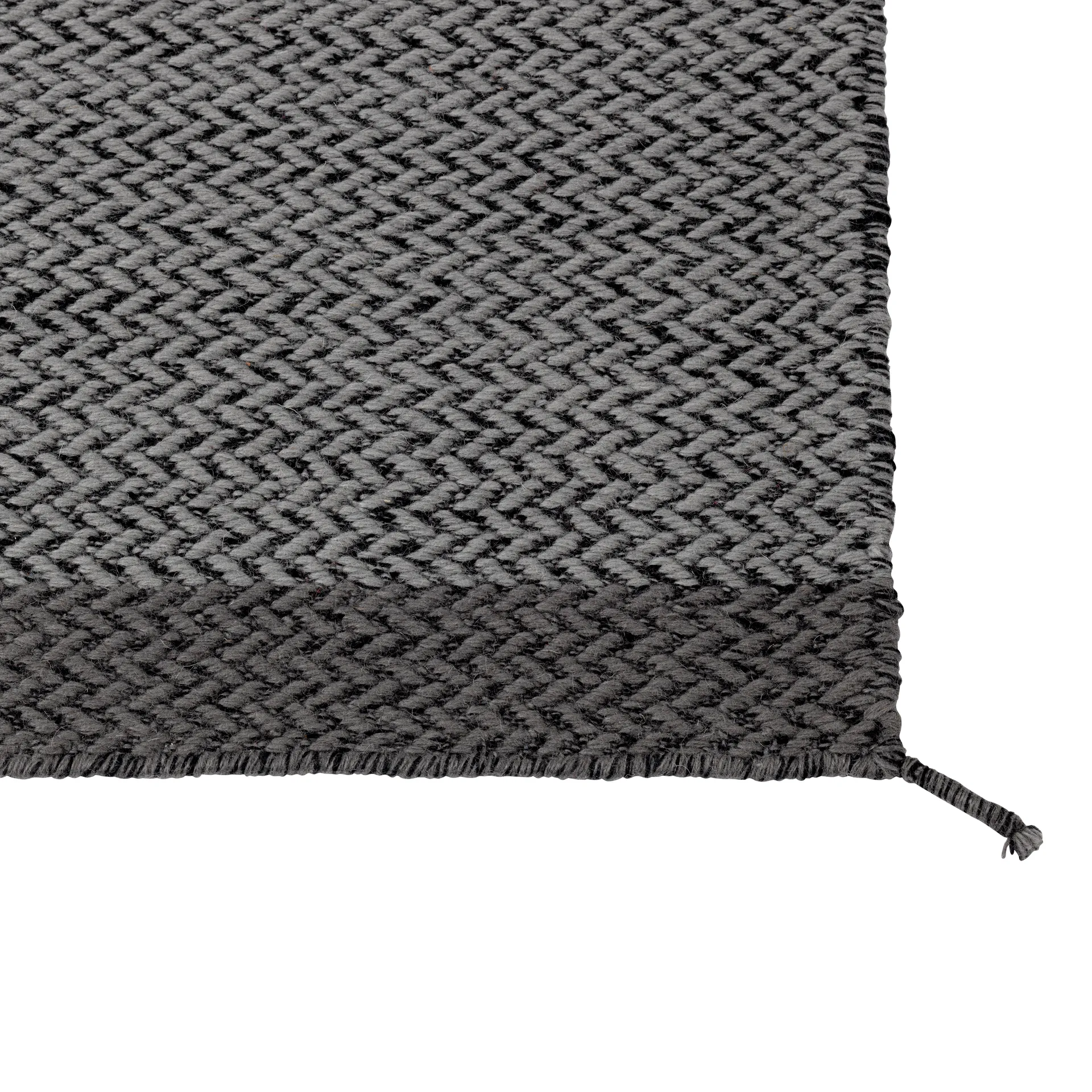 Ply wool rug 85x140 cm, dark grey Muuto