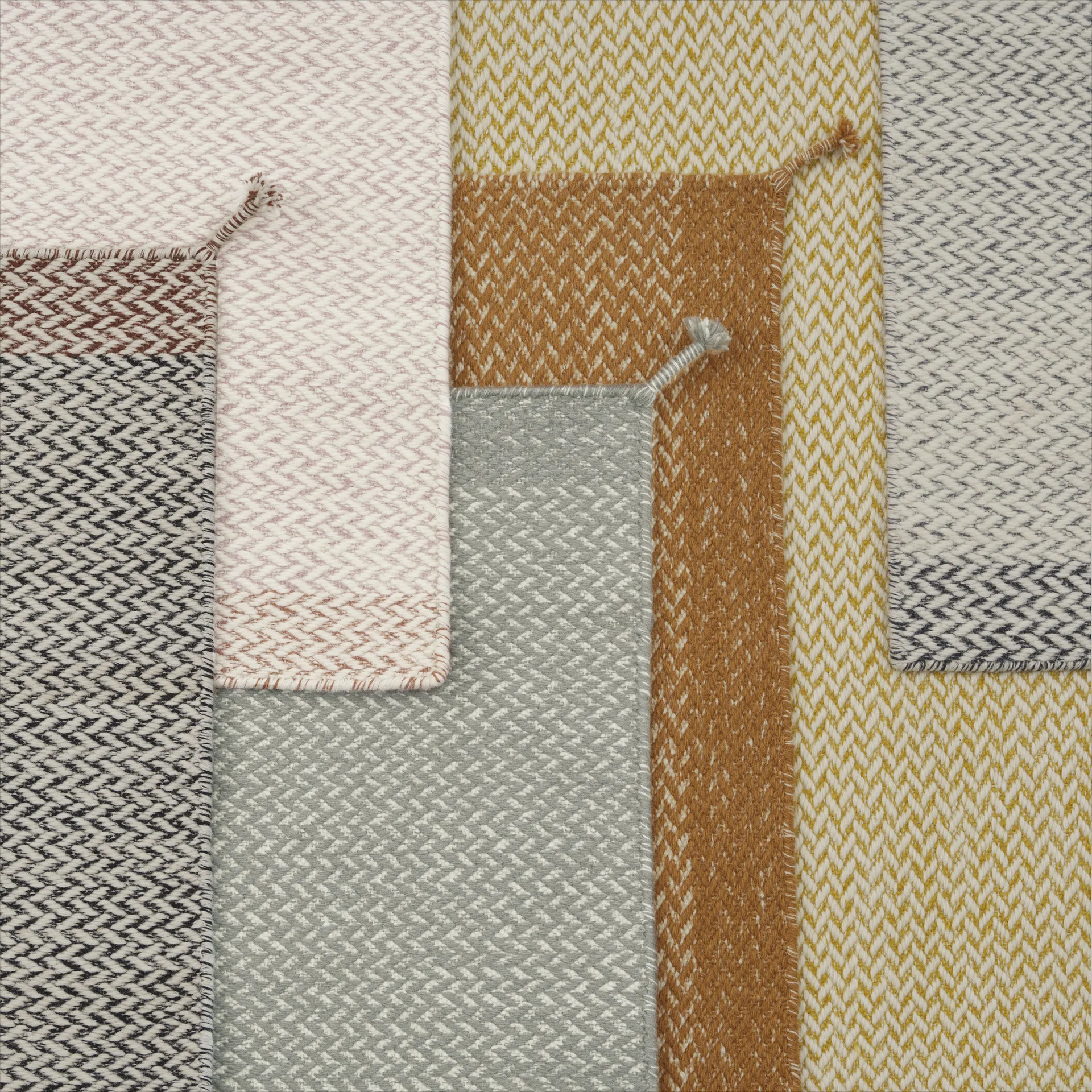 Ply wool rug 85x140 cm, Light Rose Muuto