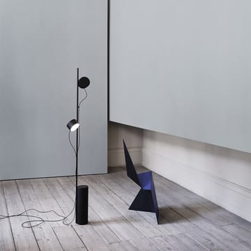 Post floor lamp - Black - Muuto