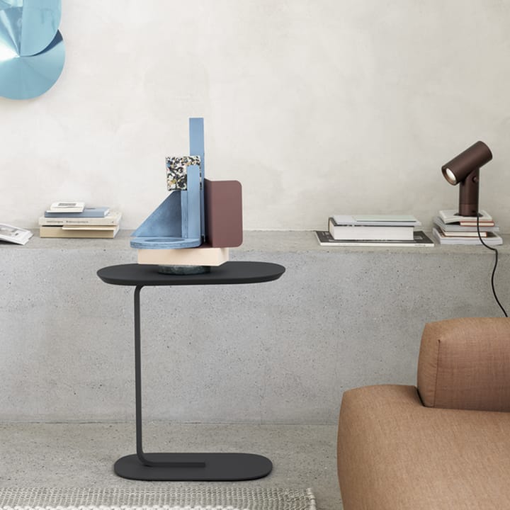 Relate Side table H: 73.5 cm - Black - Muuto