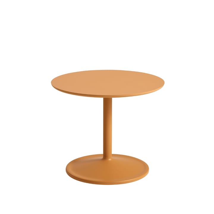 Soft side table Ø48cm - Orange laminate H: 40 cm - Muuto