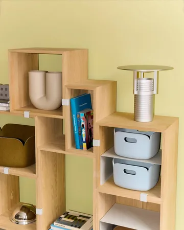 Stacked 2.0 shelving with back plate, small - oak - Muuto