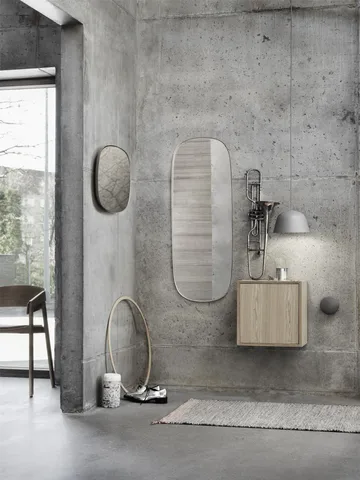 Stacked 2.0 shelving with door, medium - Oak - Muuto