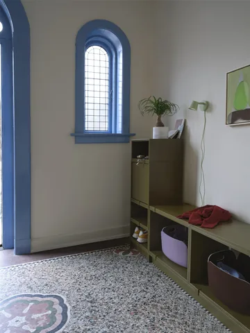 Stacked storage system hallway configuration 1 - Grey - Muuto