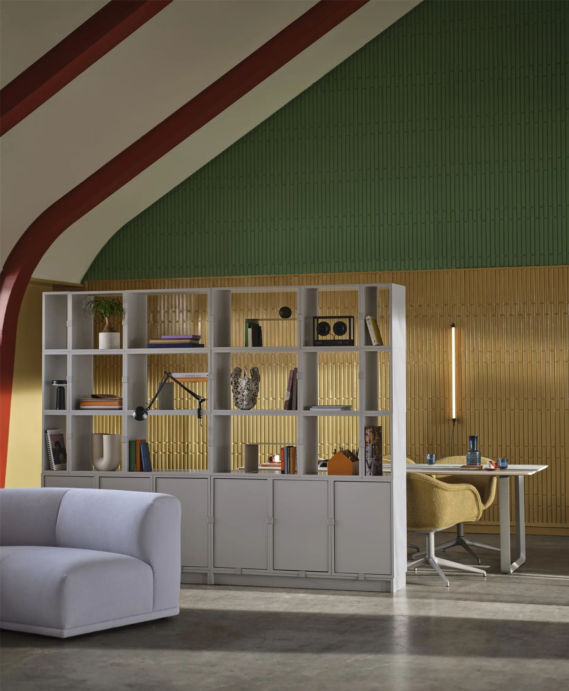 Stacked storage system office configuration 2, White Muuto