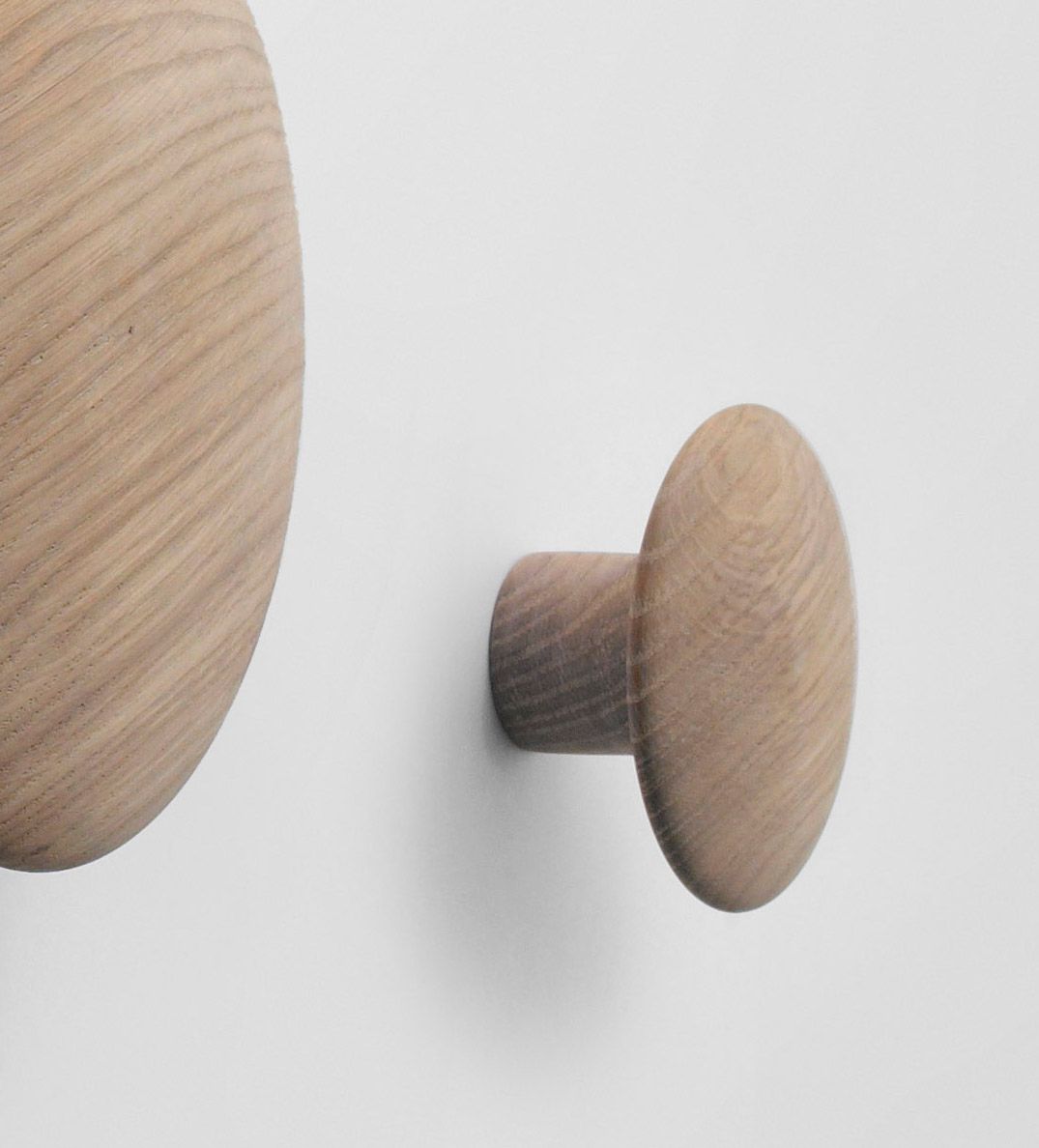 The Dots clothes hook oak from Muuto - NordicNest.com