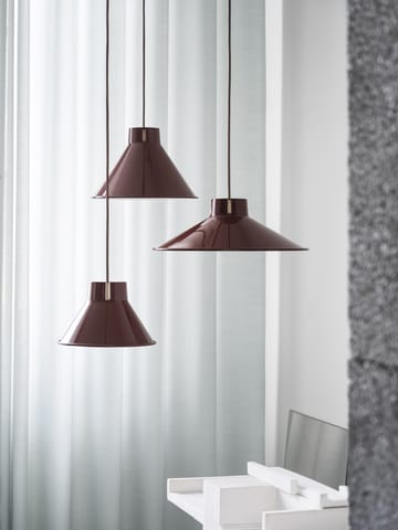 Top ceiling lamp Ø28 cm - Deep red - Muuto