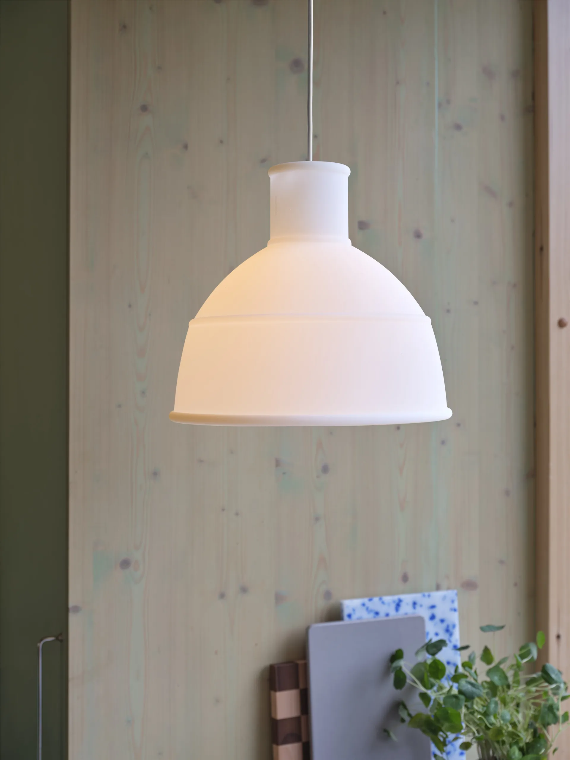 Unfold pendant, Translucent white Muuto