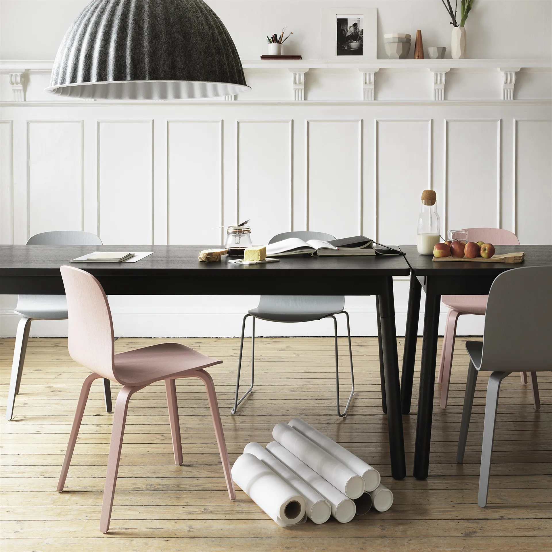Visu chair wooden base, Grey Muuto