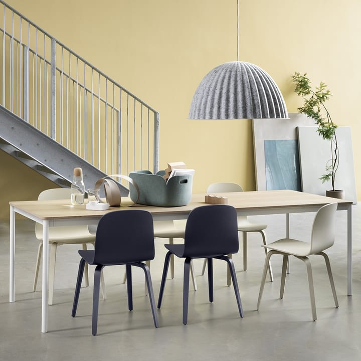 Visu chair wooden base, midnight blue Muuto