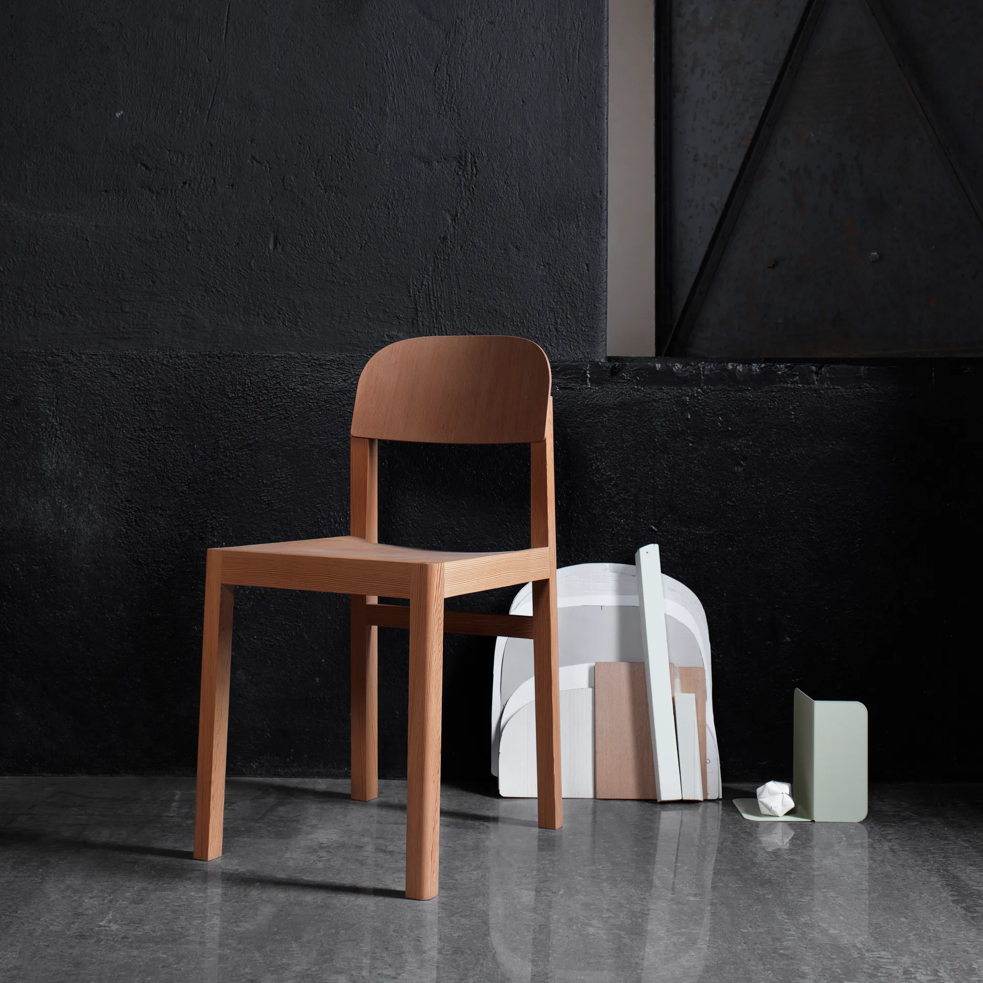 Workshop chair, Oregon Pine Muuto