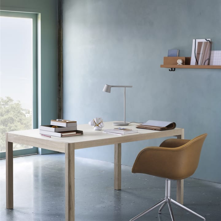 Workshop dining table - Black linoleum-Black 140x92 cm - Muuto