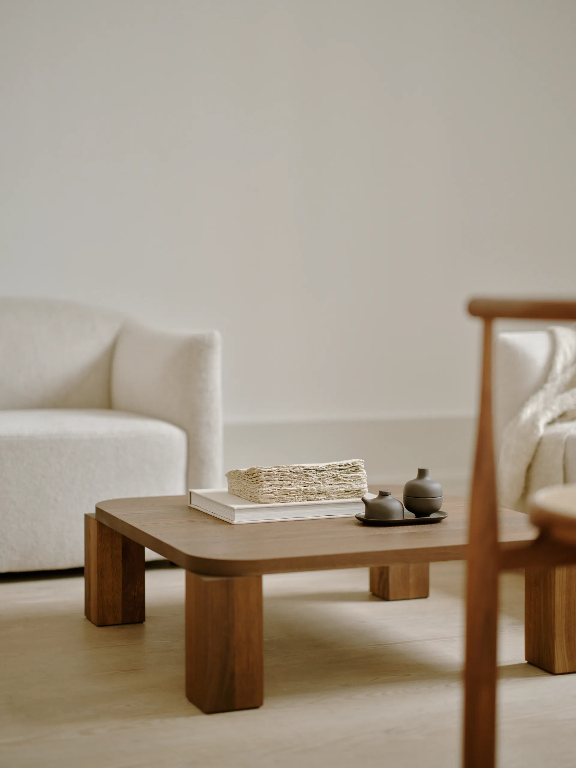 Atlas coffee table 82x82 cm, Smoked Oak New Works
