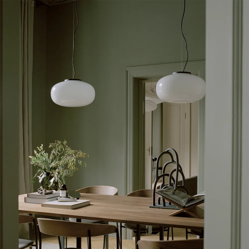 Karl-Johan Small pendant lamp Ø23 cm, Smoke grey New Works