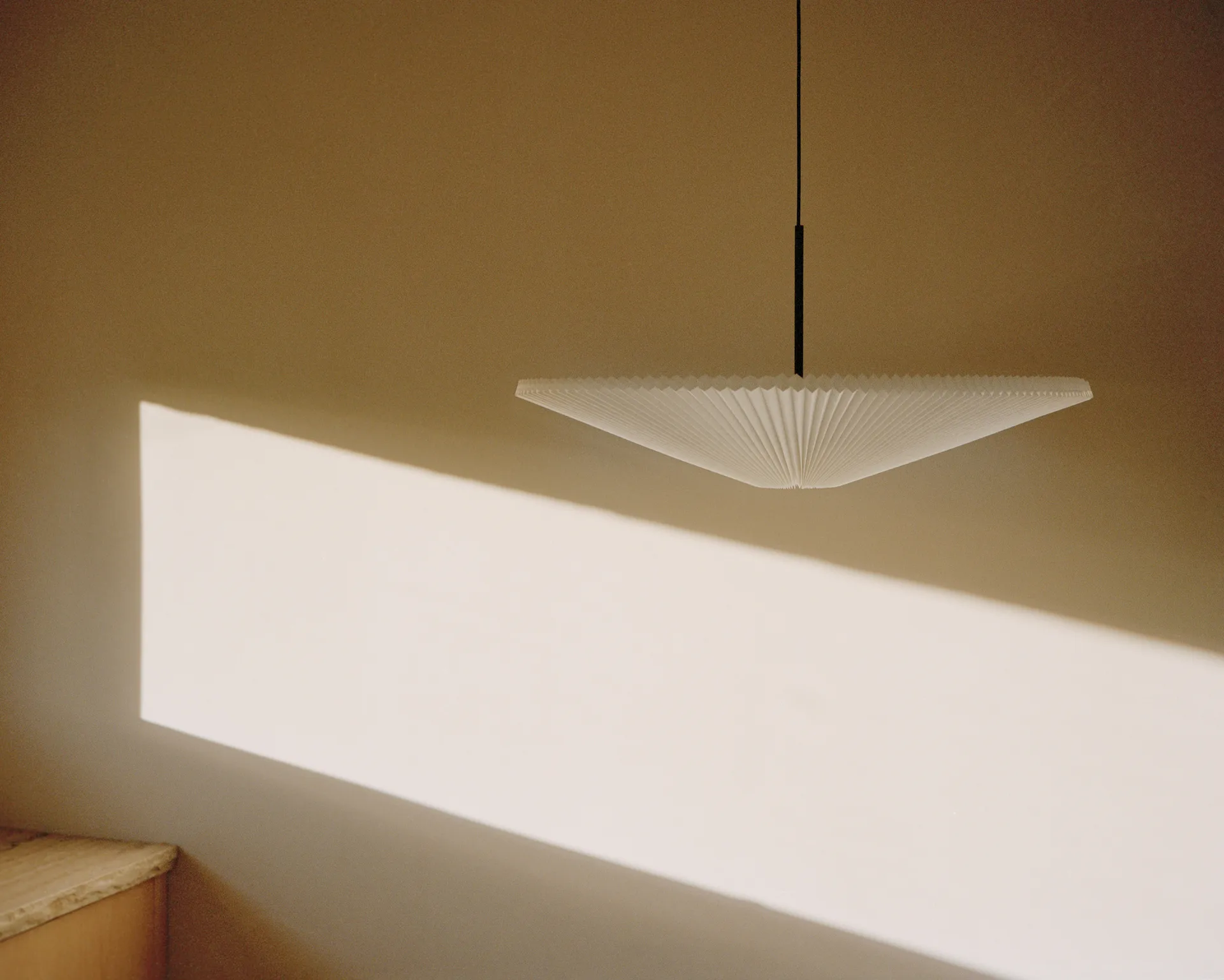 Nebra Small pendant Ø40-70 cm, White New Works