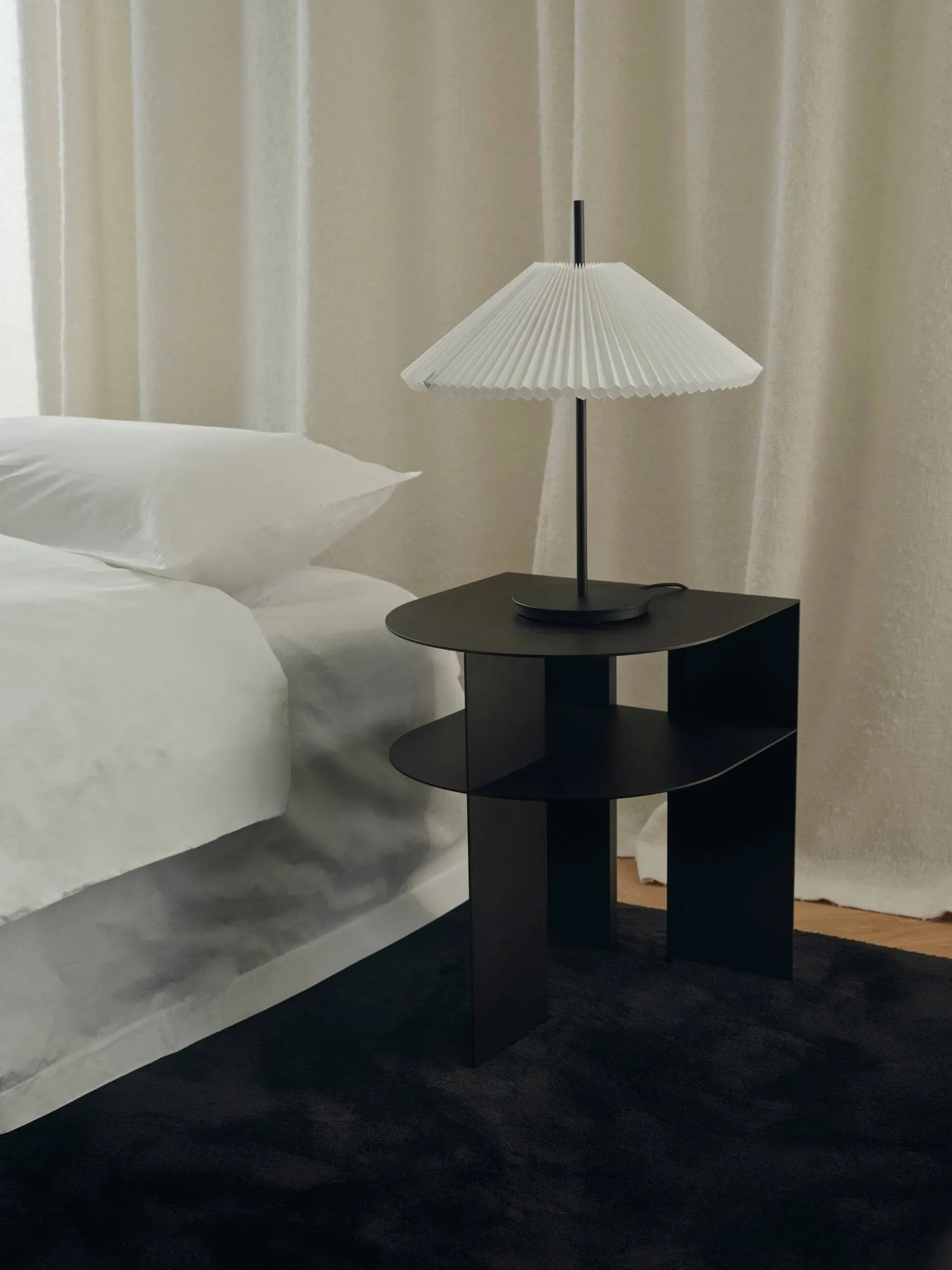 Nebra table lamp, White (white) New Works