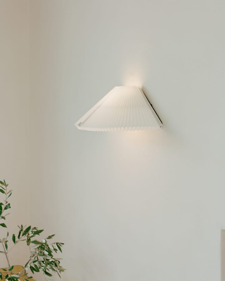 Nebra wall lamp Ø27-40 cm - White - New Works