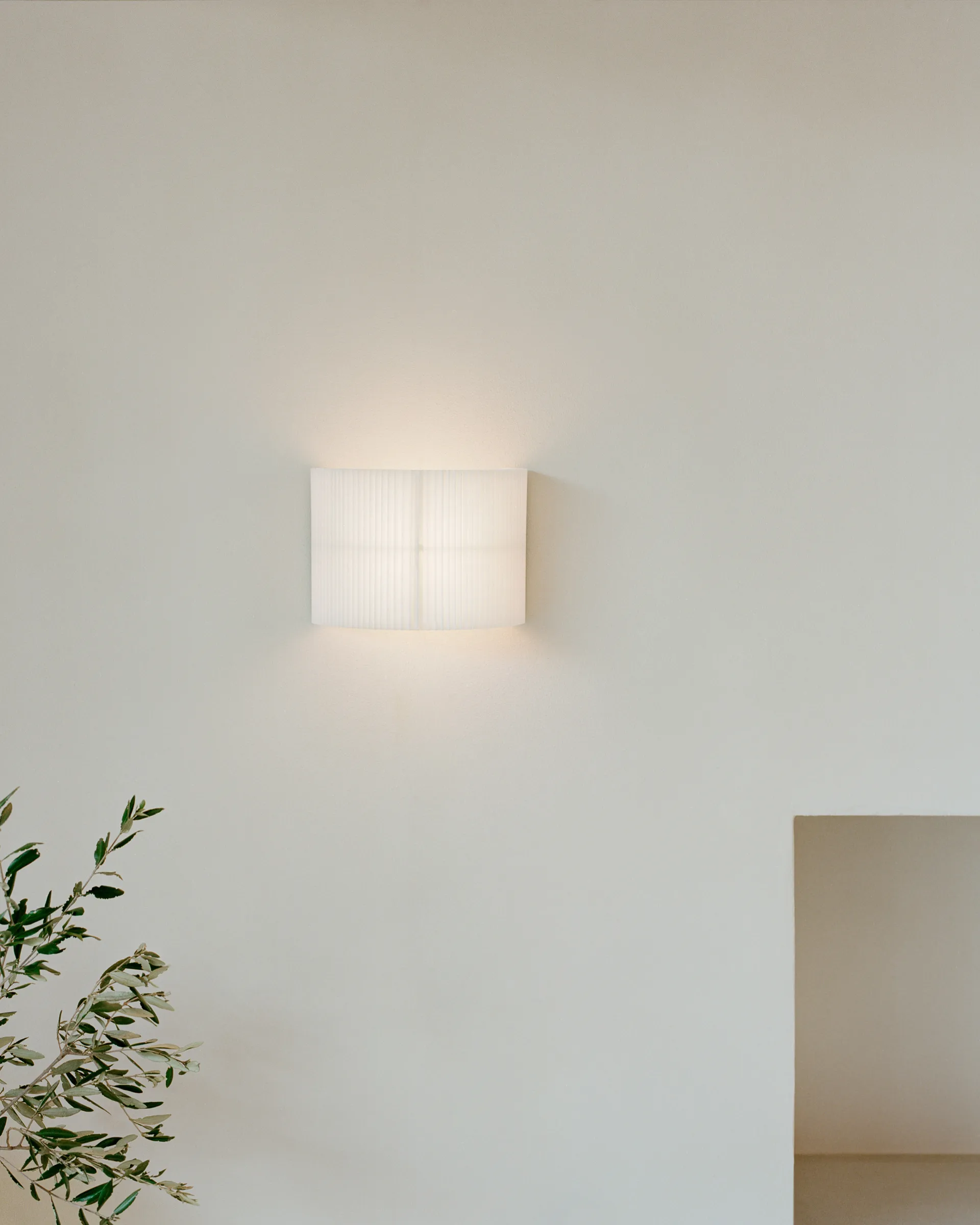 Nebra wall lamp Ø27-40 cm, White New Works