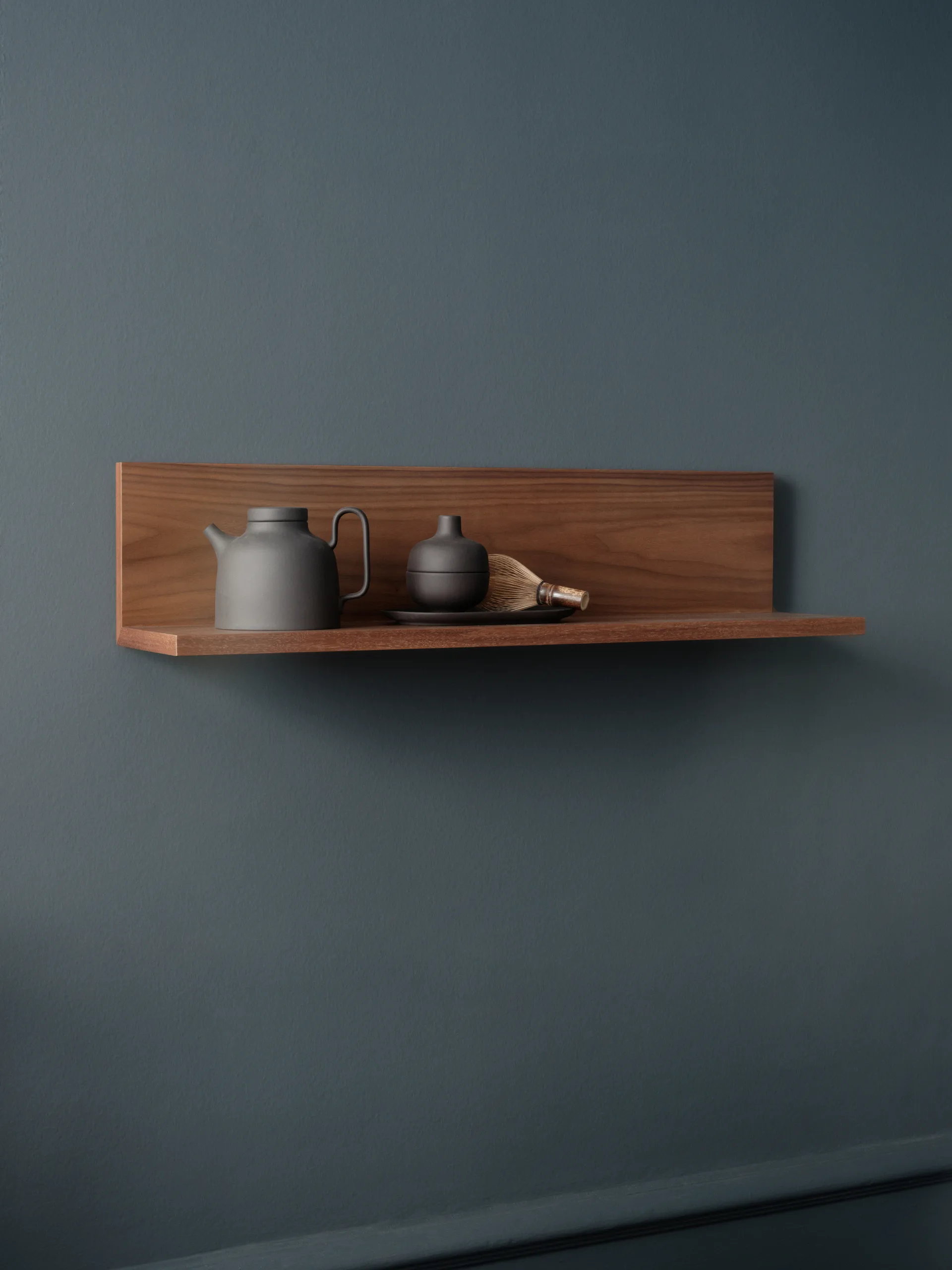 Tana wall shelf 75 cm, Walnut New Works