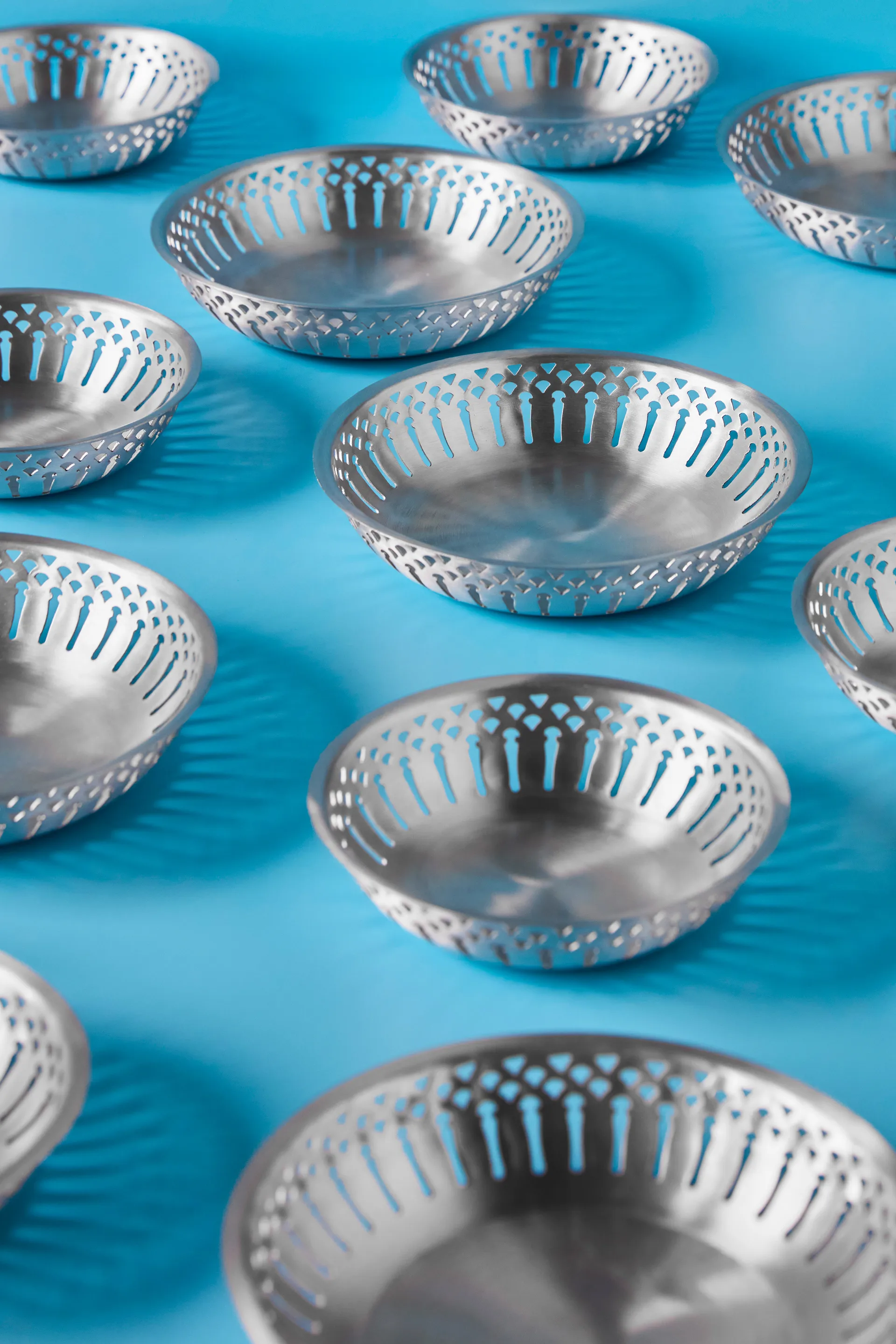 Nicolas Vahé bread basket 2 pieces, Antique silver finish Nicolas Vahé