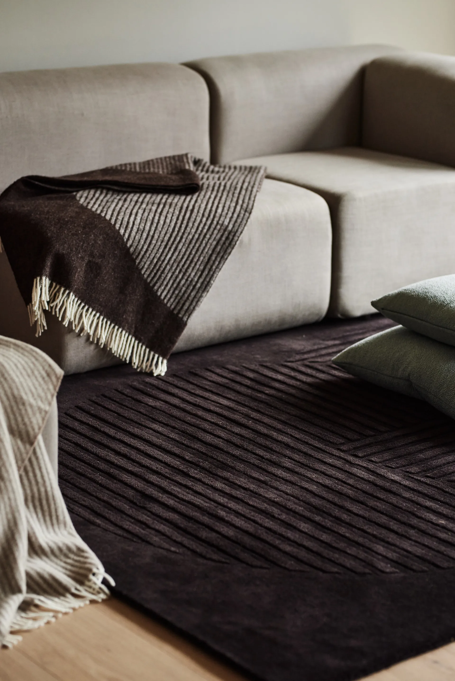 Levels Circles wool rug, Brown, 170x240 cm NJRD