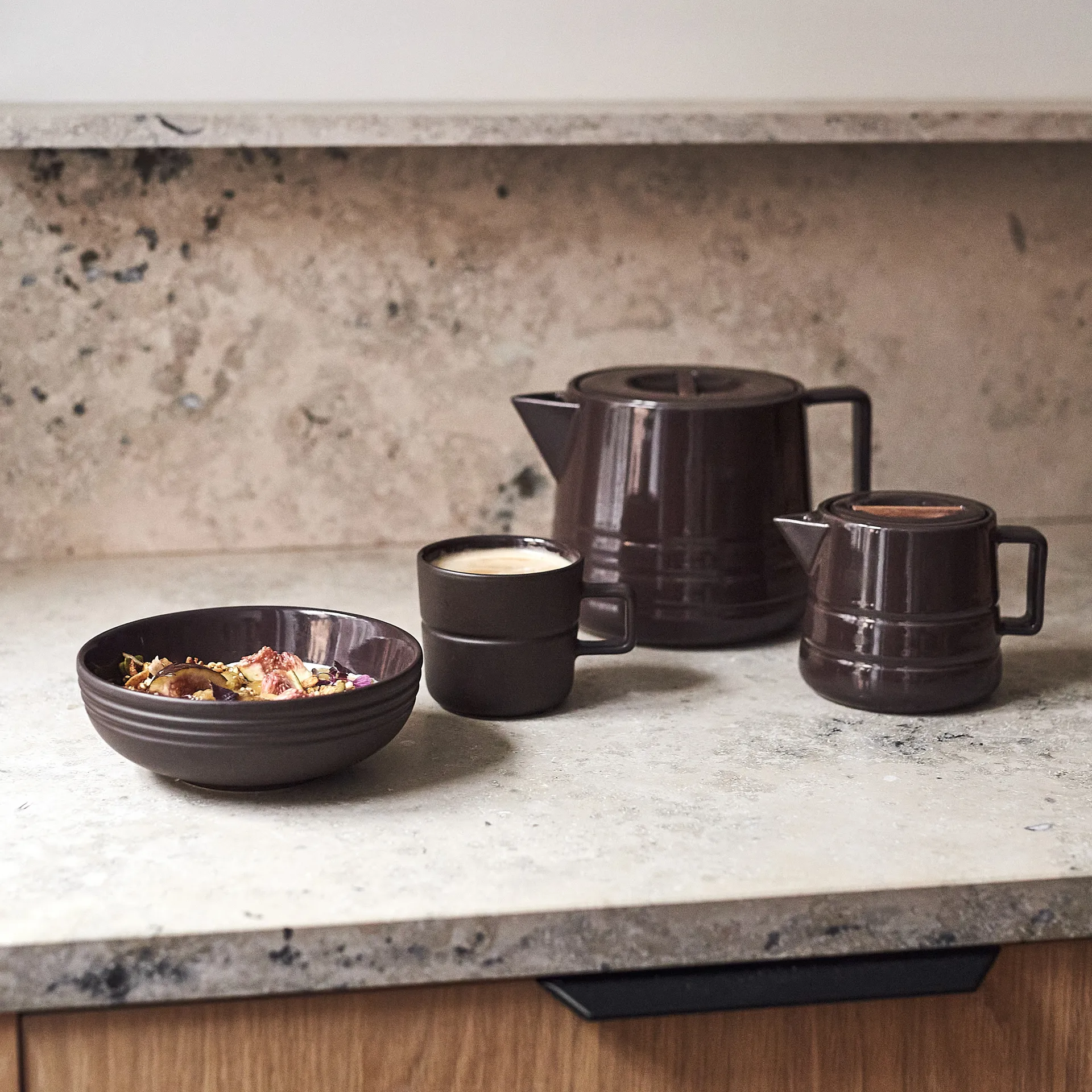 Lines mug 30 cl, brown NJRD