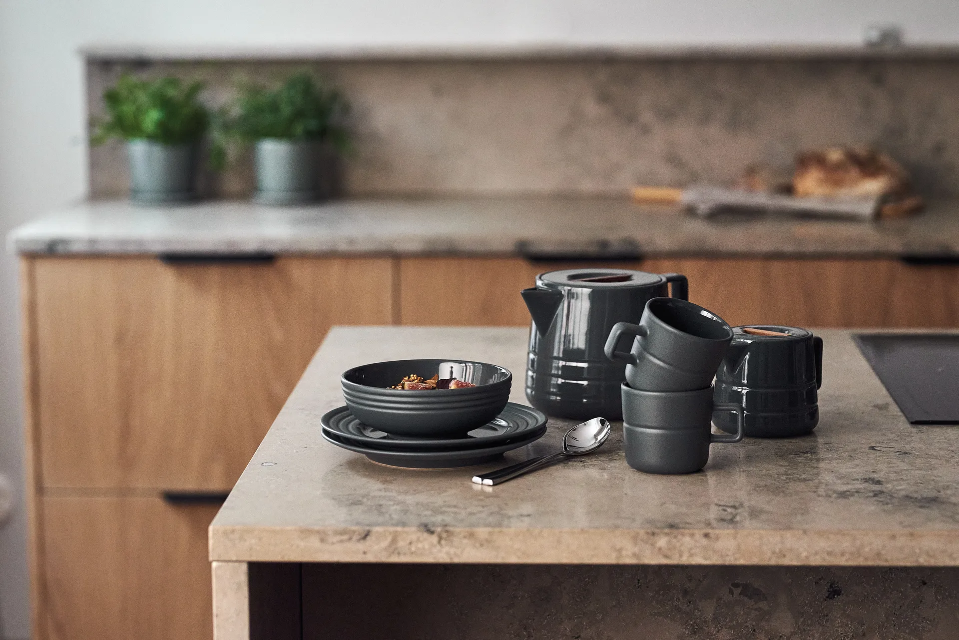 Lines mug 30 cl, dark grey NJRD