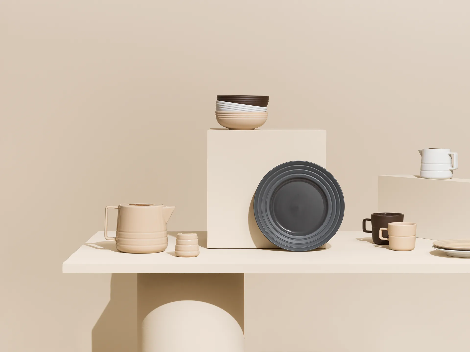 Lines small plate Ø21 cm, beige NJRD