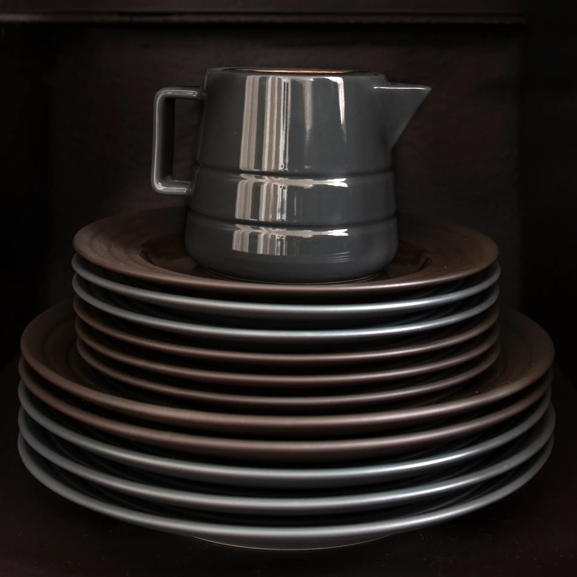 Lines small plate Ø21 cm, brown NJRD