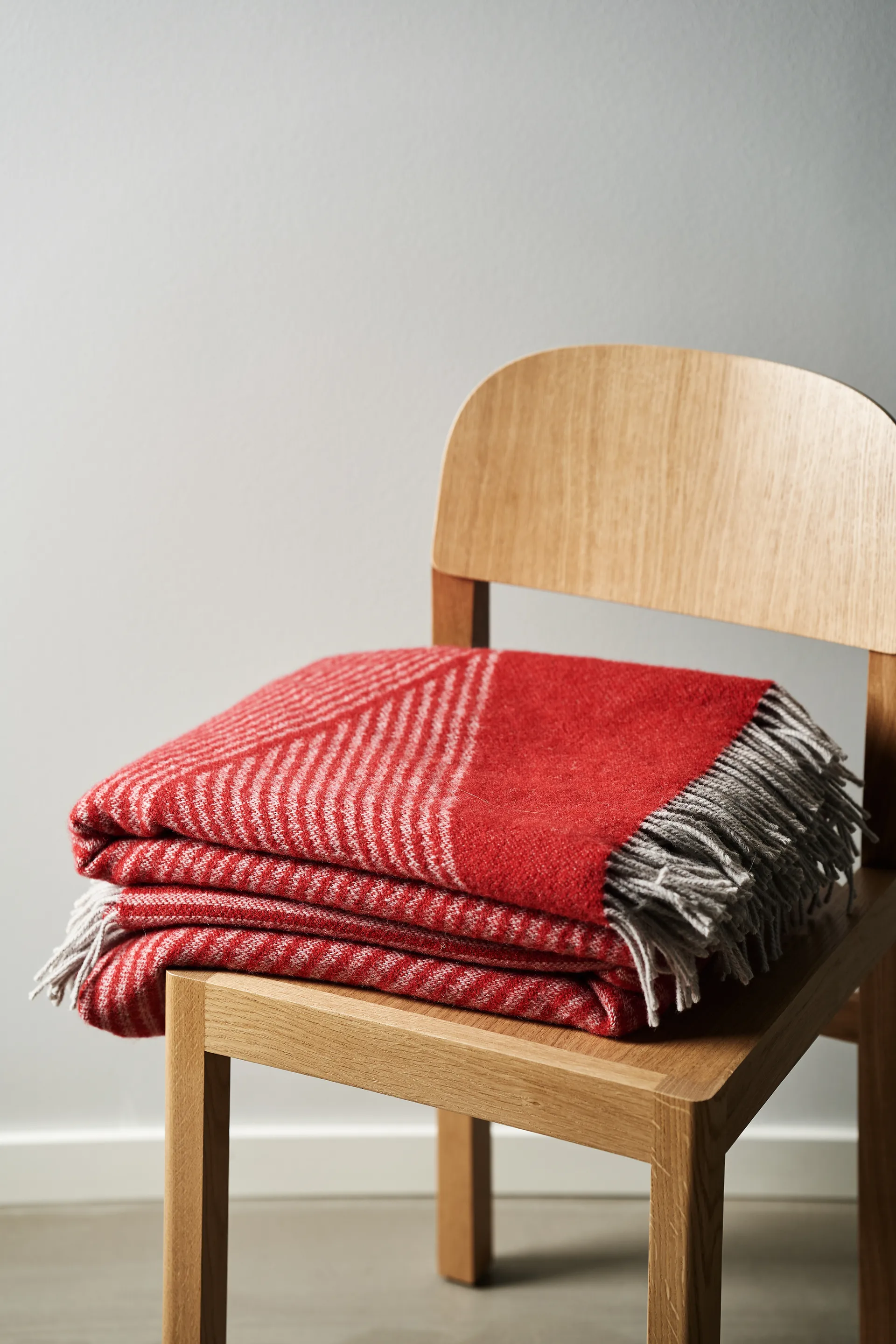 Rectangles wool throw seasonal edition 130x185 cm, Red NJRD