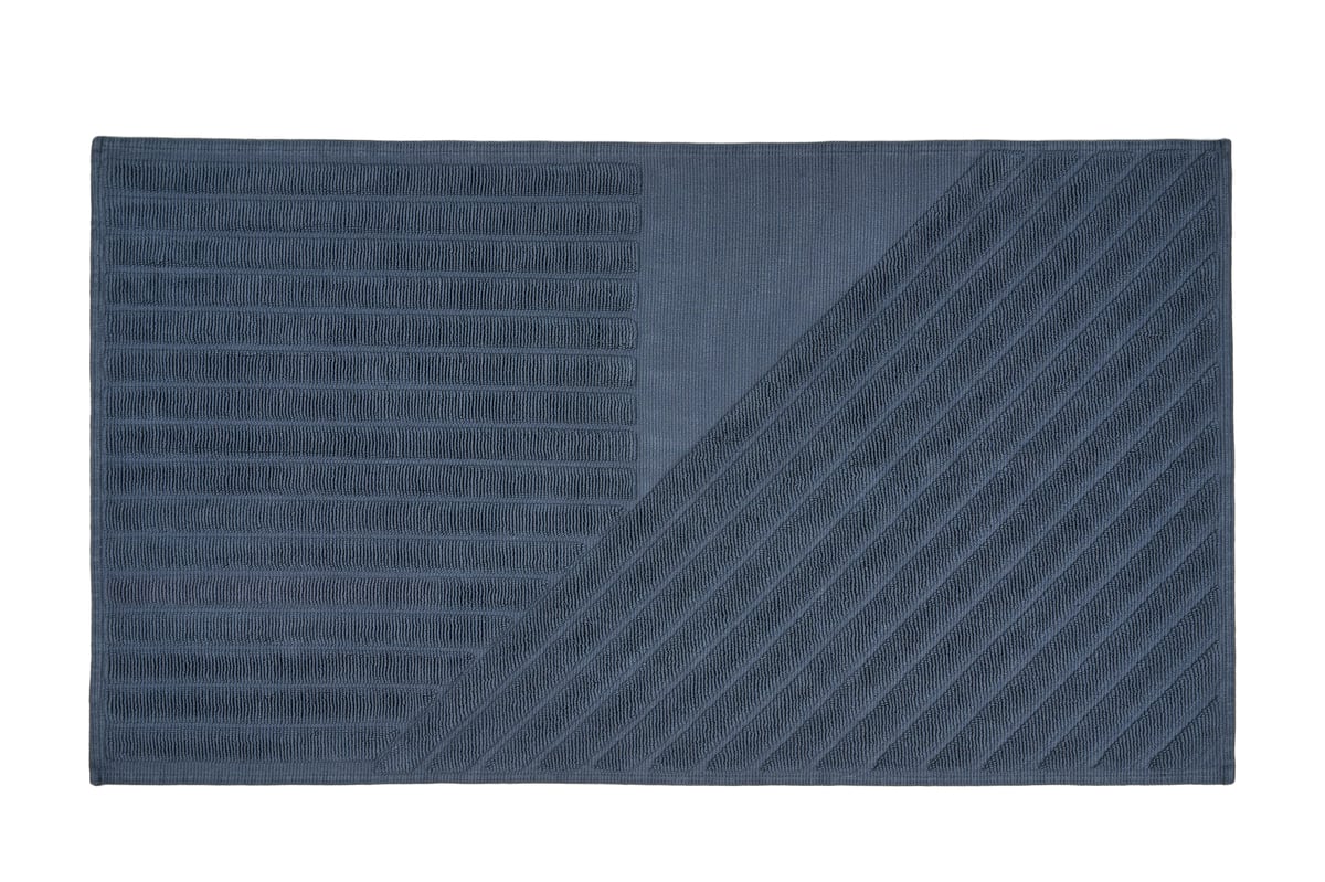 NJRD Stripes bath mat 50x90 cm Blue | Scandinavian Design | Bath mats | Blue