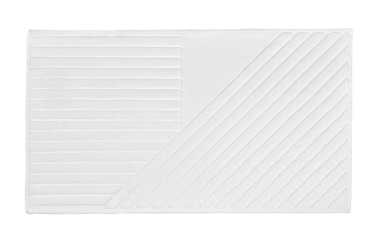 NJRD Stripes bath mat 50x90 cm White | Scandinavian Design | Bath mats | White