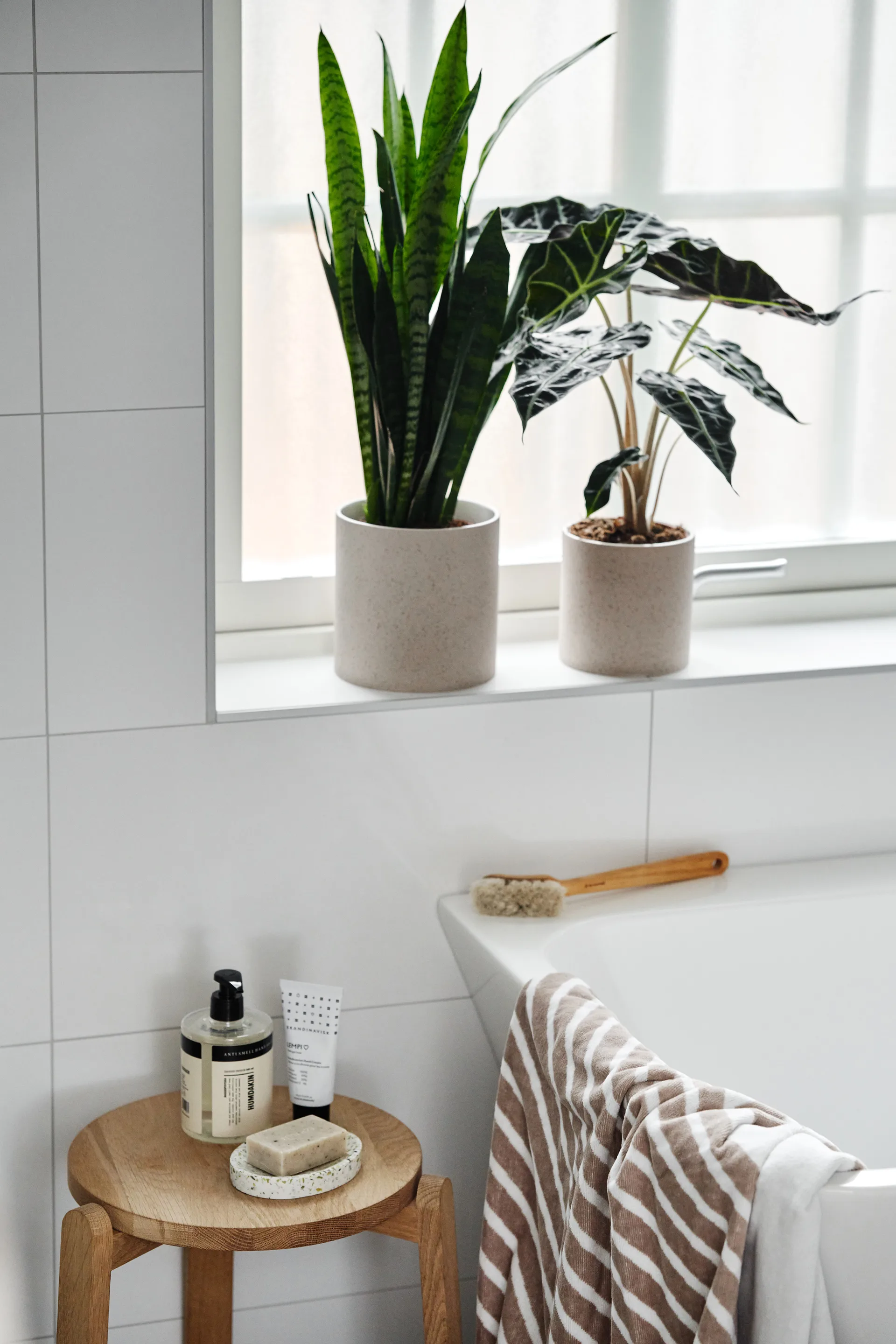 Stripes bath towel 100x150 cm, Beige NJRD