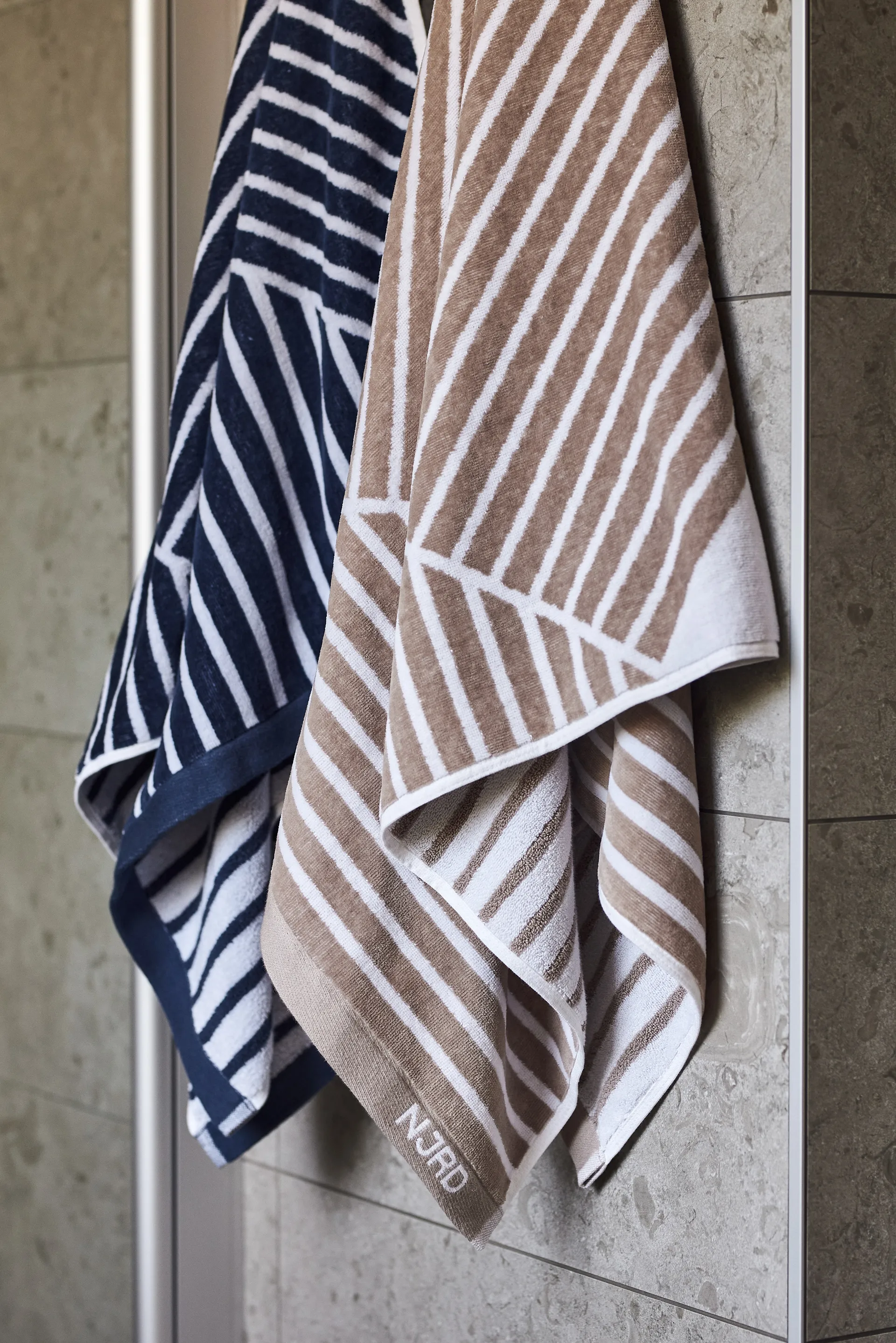 Stripes bath towel 70x140 cm, Blue NJRD