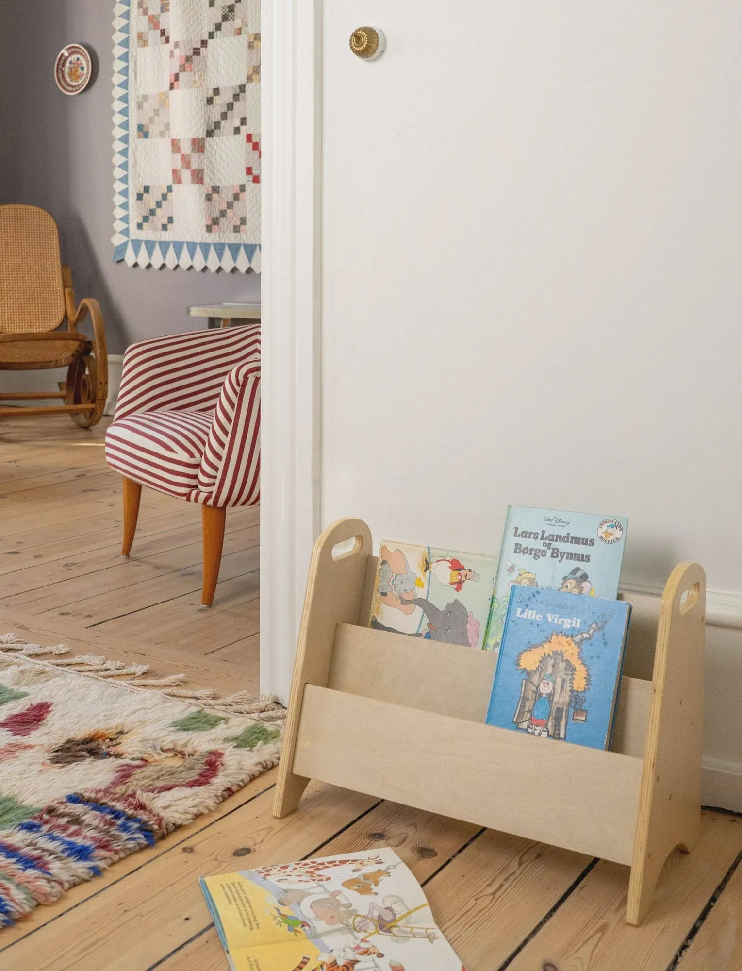 Book holder bookshelf for children, Birch Nofred