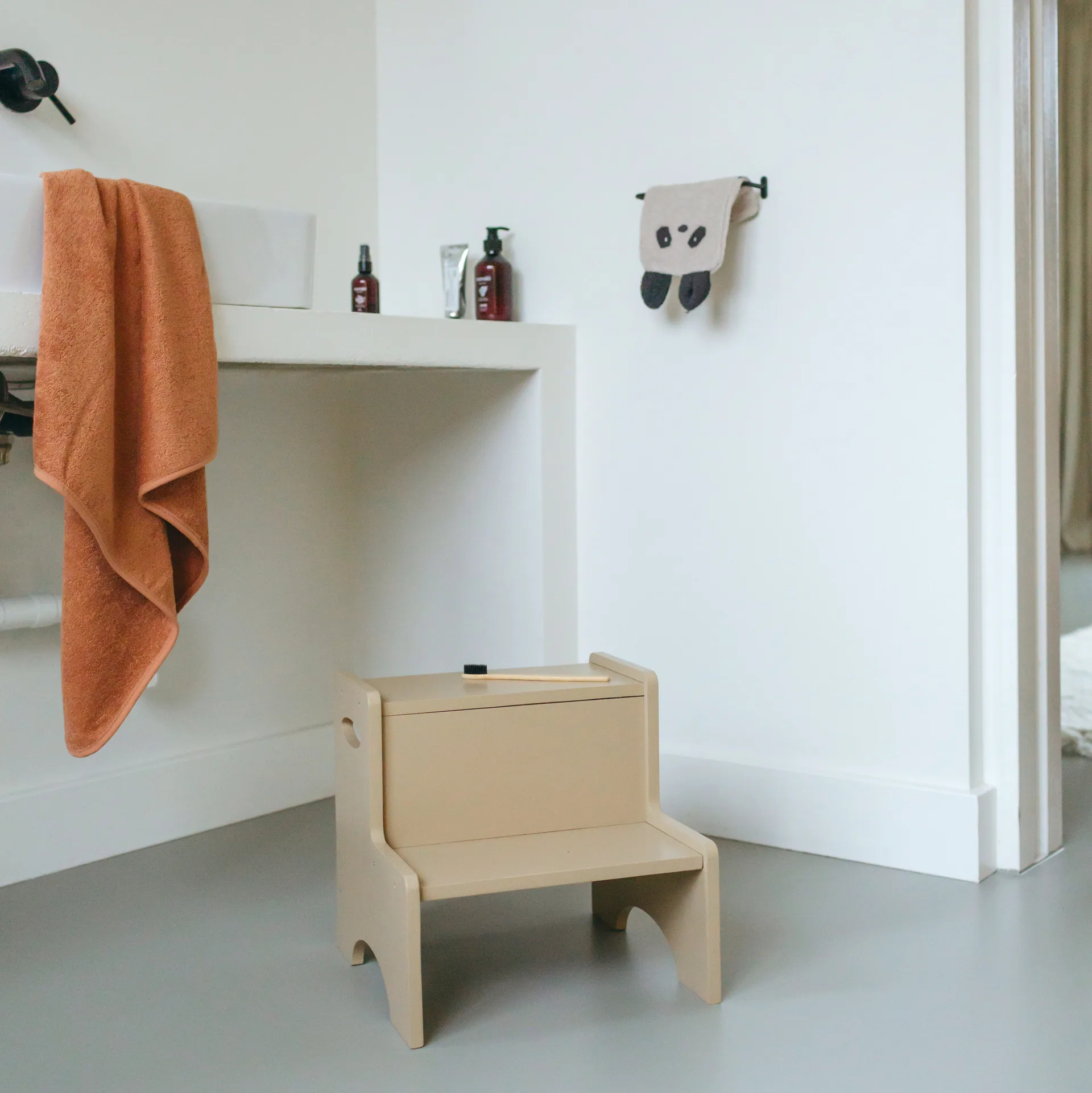 Step Up children's stool, Beige Nofred